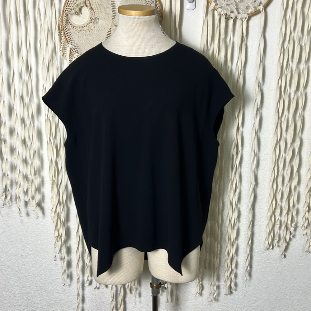 MM. Lafleur Black Cap Sleeve Blouse size M